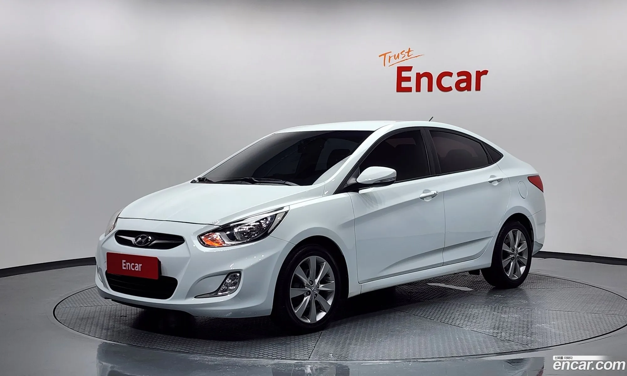 Hyundai Accent 2011 — 2