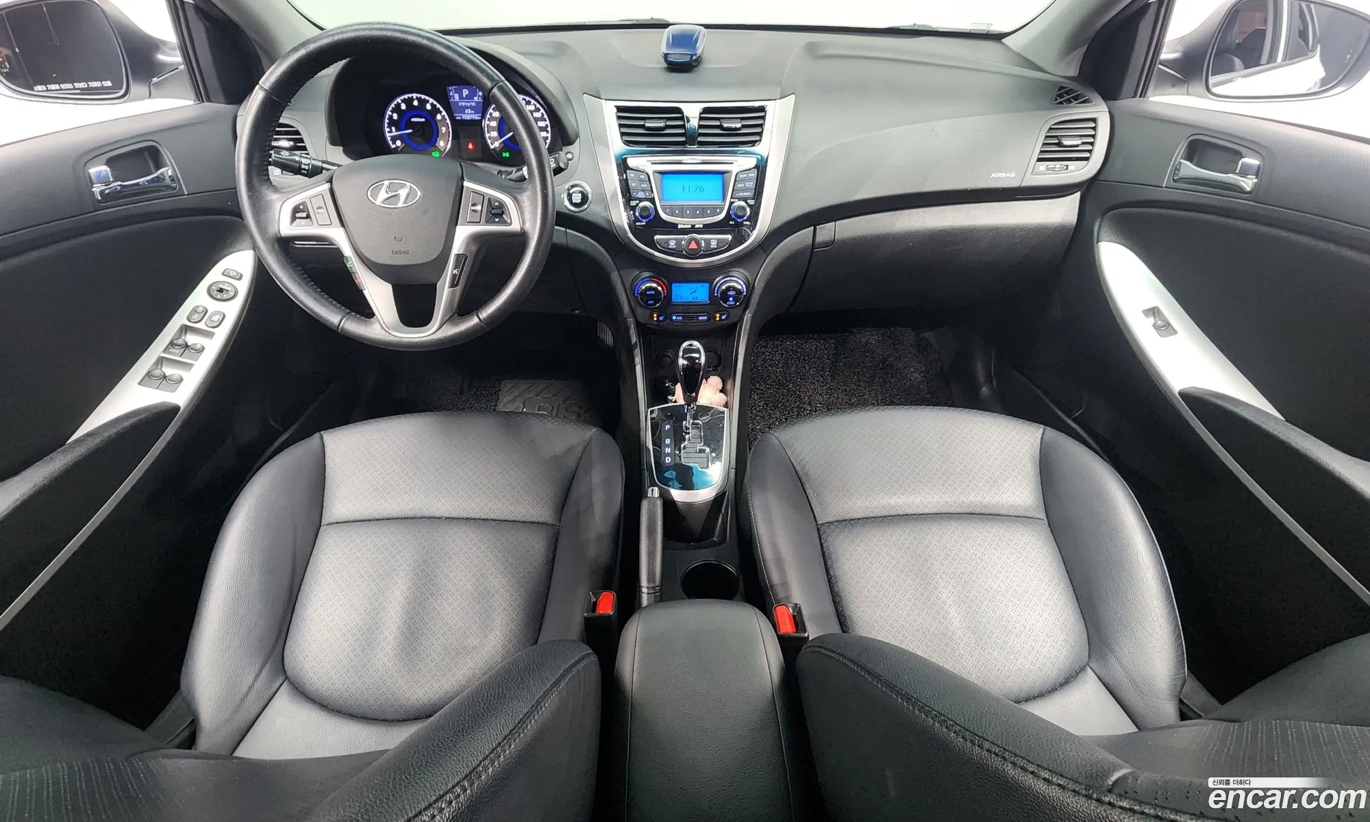 Hyundai Accent 2011 — 3