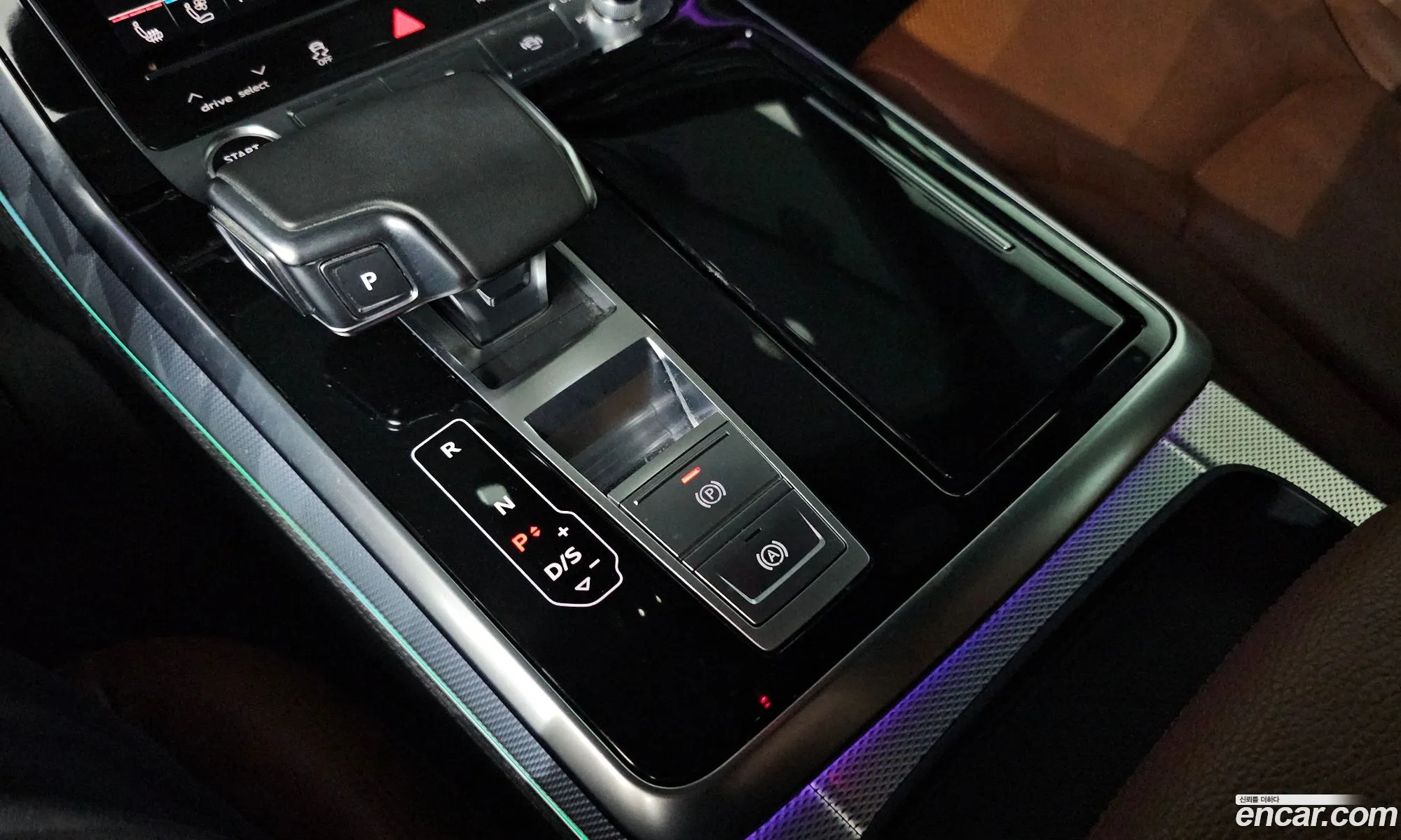 Audi Q8 2021 WAUZZZF17MD002454 — 20