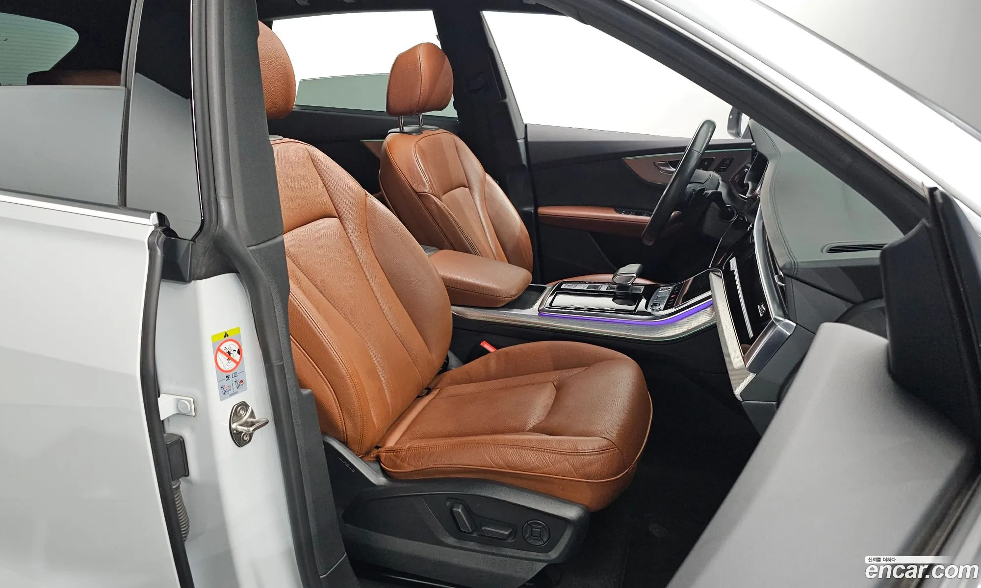 Audi Q8 2021 WAUZZZF17MD002454 — 19