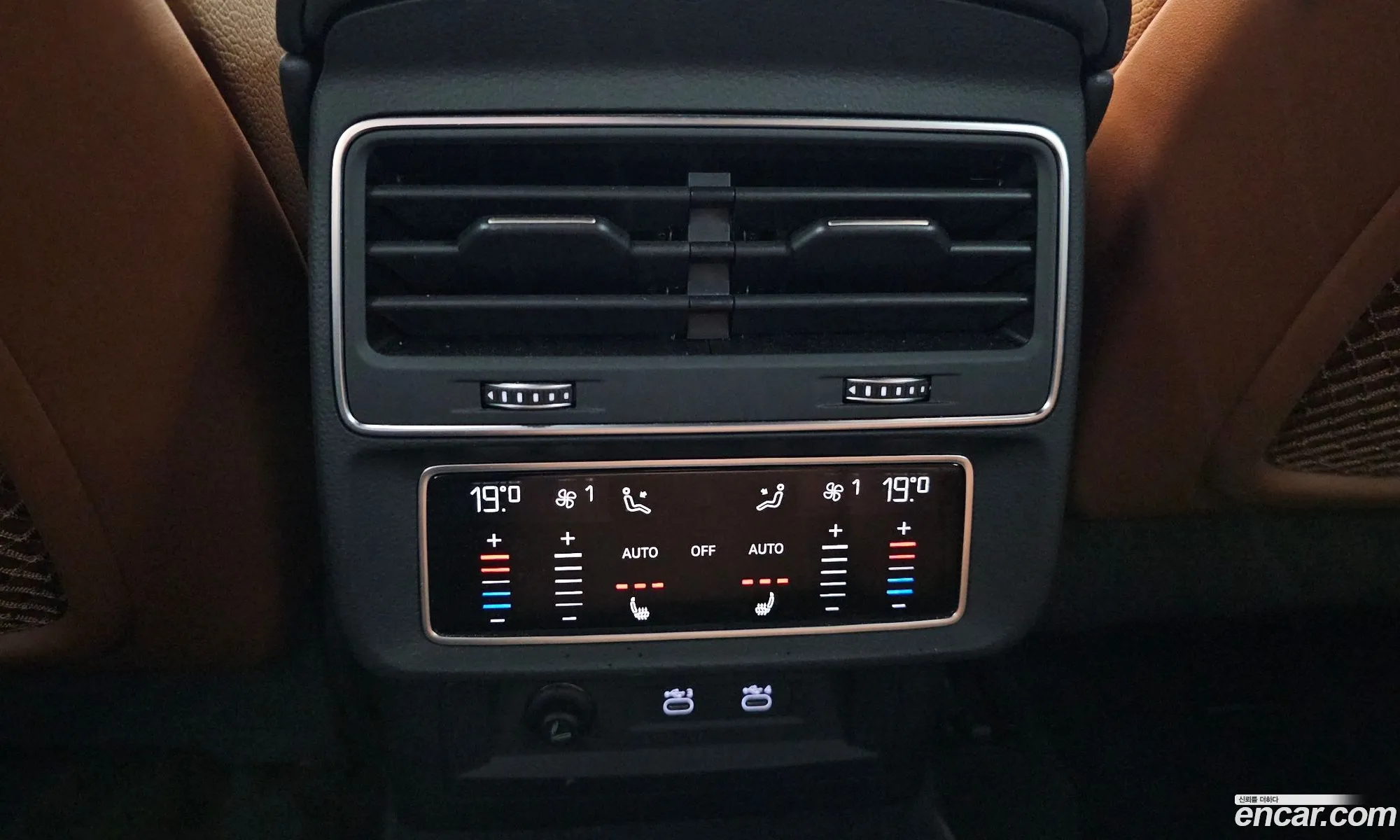 Audi Q8 2021 WAUZZZF17MD002454 — 13
