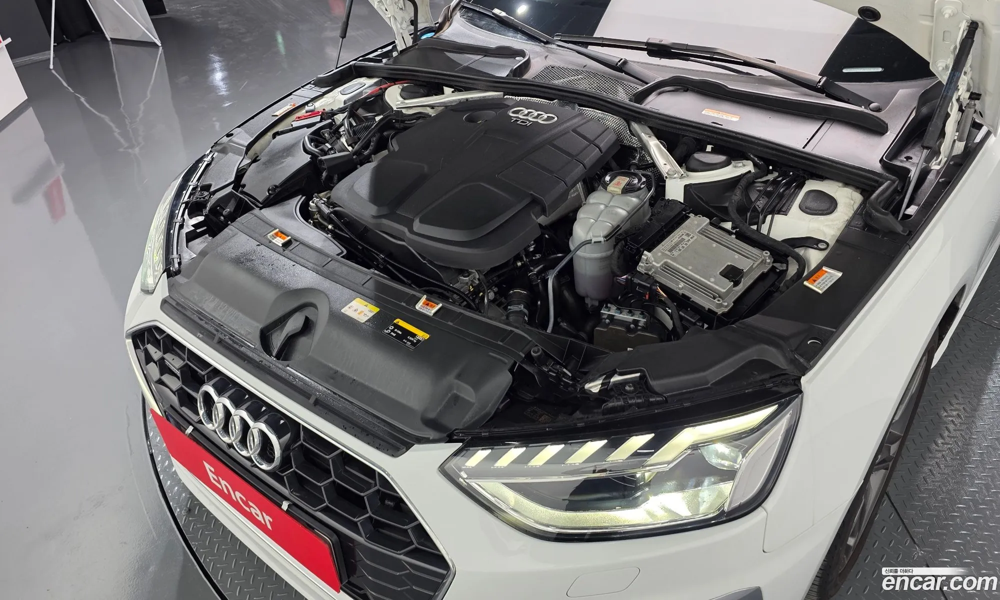 Audi A4 2021 WAUZZZF45MN001839 — 4