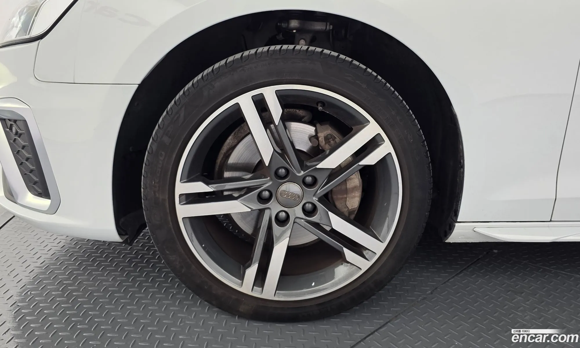Audi A4 2021 WAUZZZF45MN001839 — 6