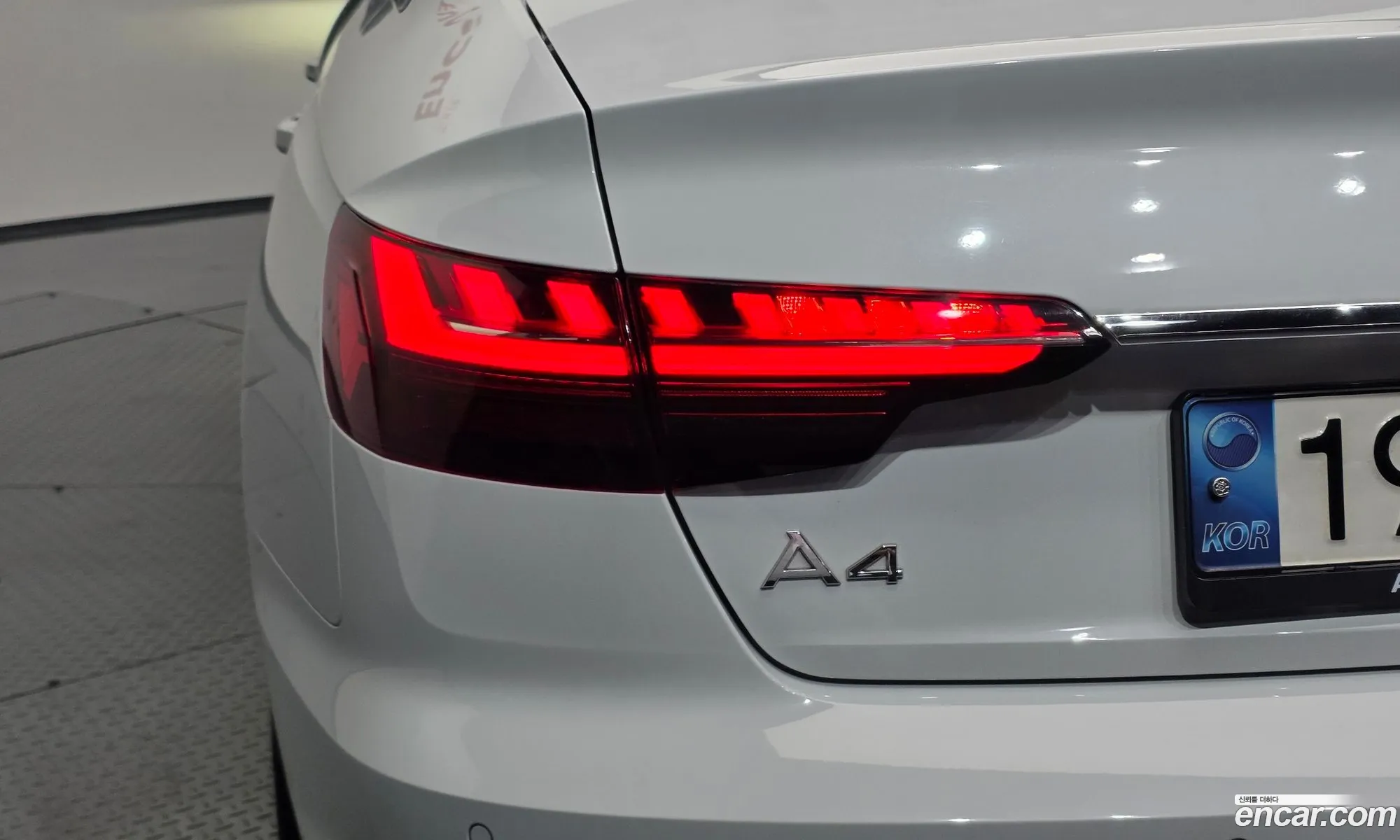 Audi A4 2021 WAUZZZF45MN001839 — 24
