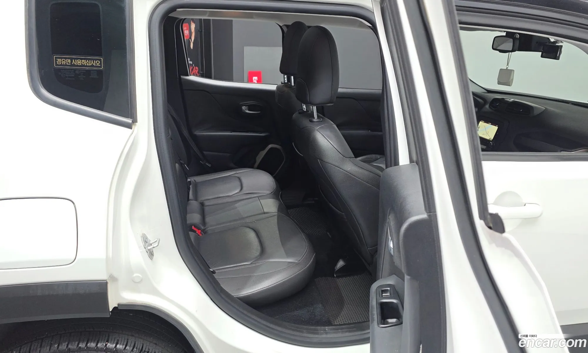 Jeep Renegade 2015 — 15
