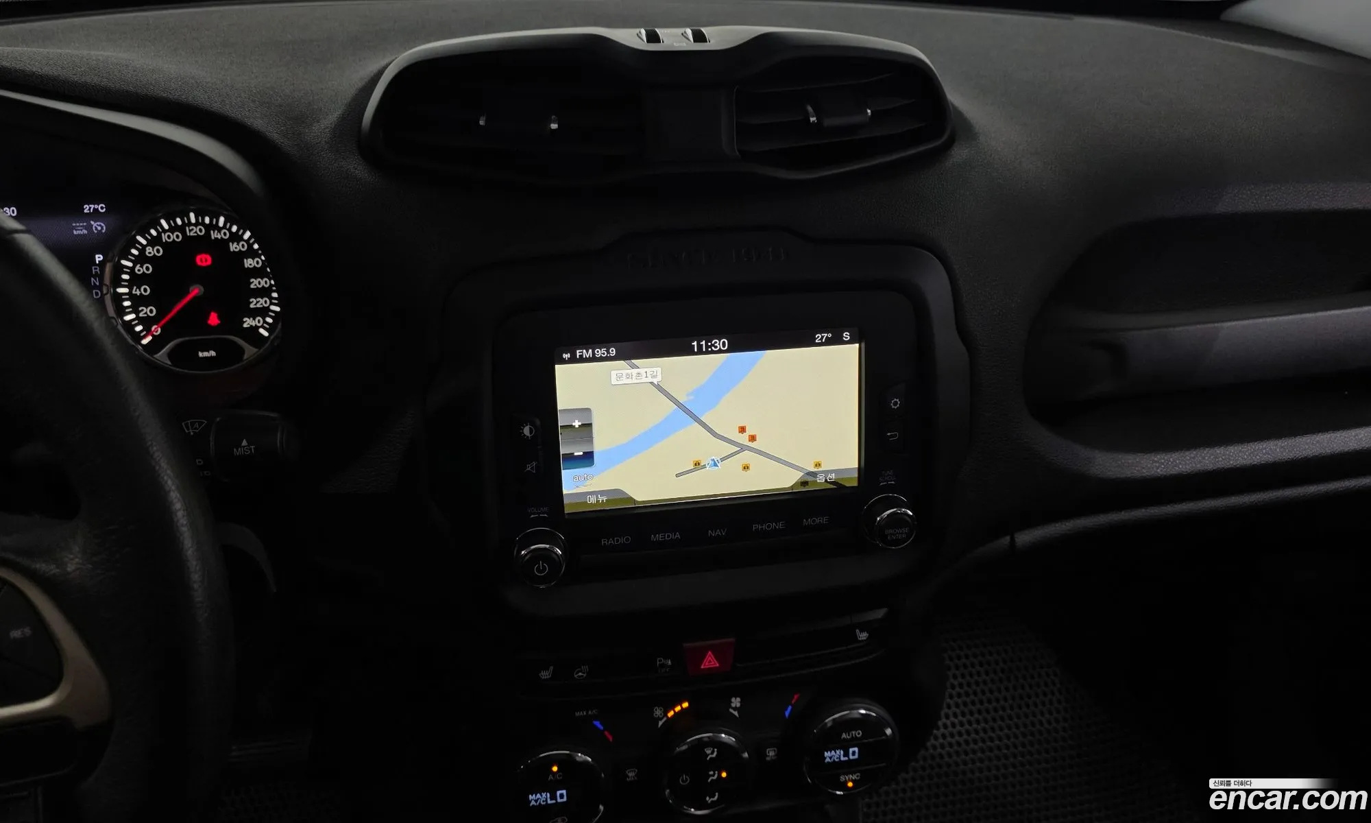 Jeep Renegade 2015 — 2