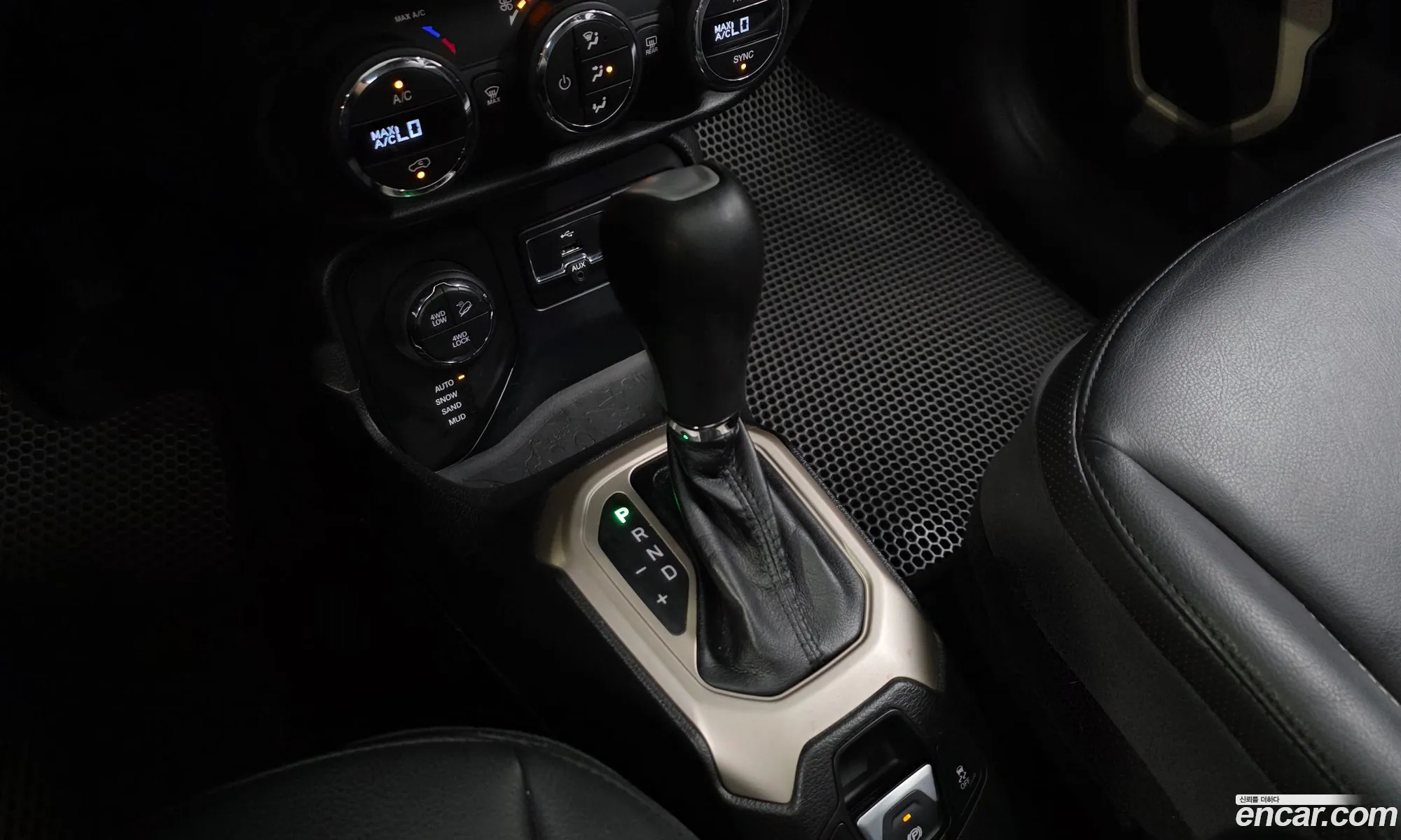 Jeep Renegade 2015 — 18