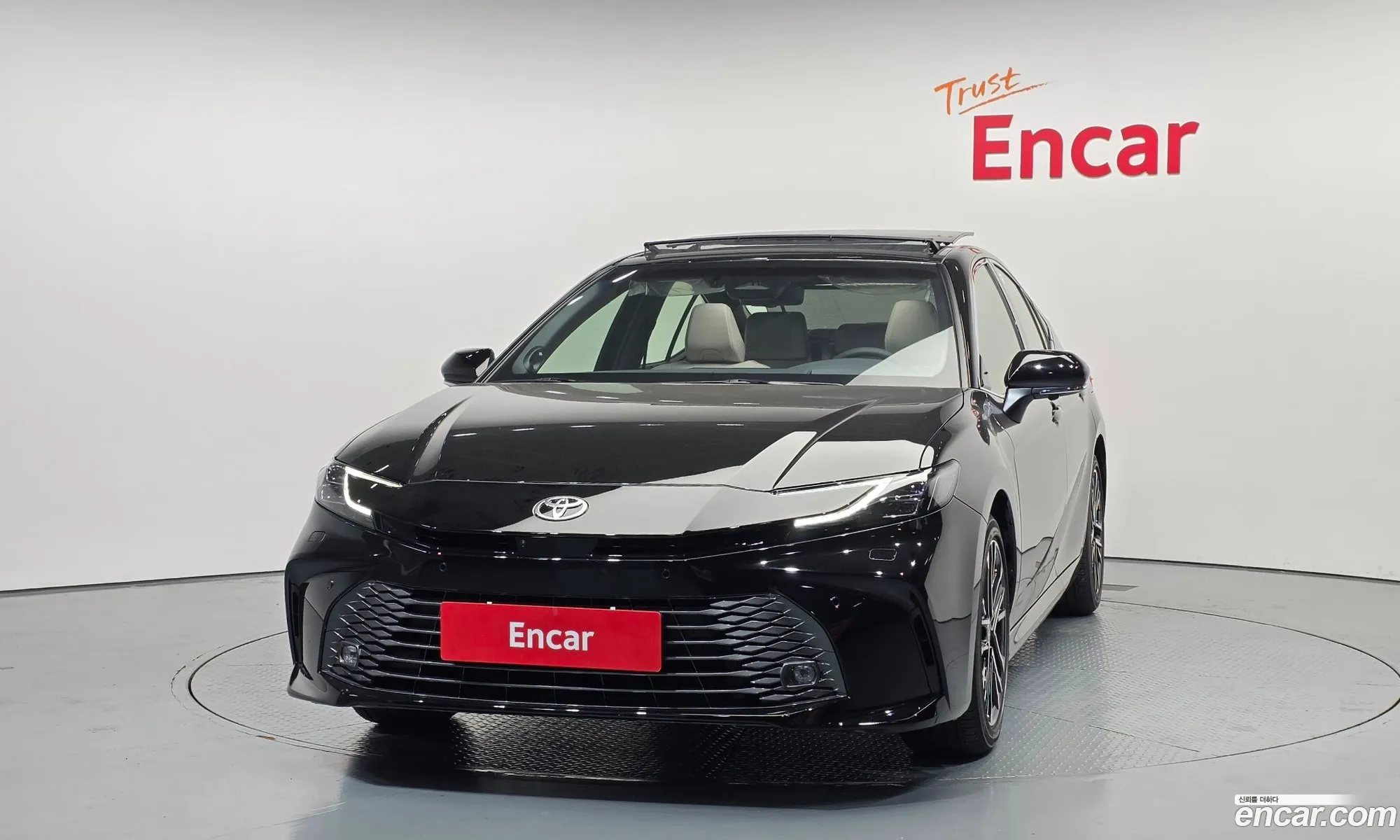 Toyota Camry 2026 — 19