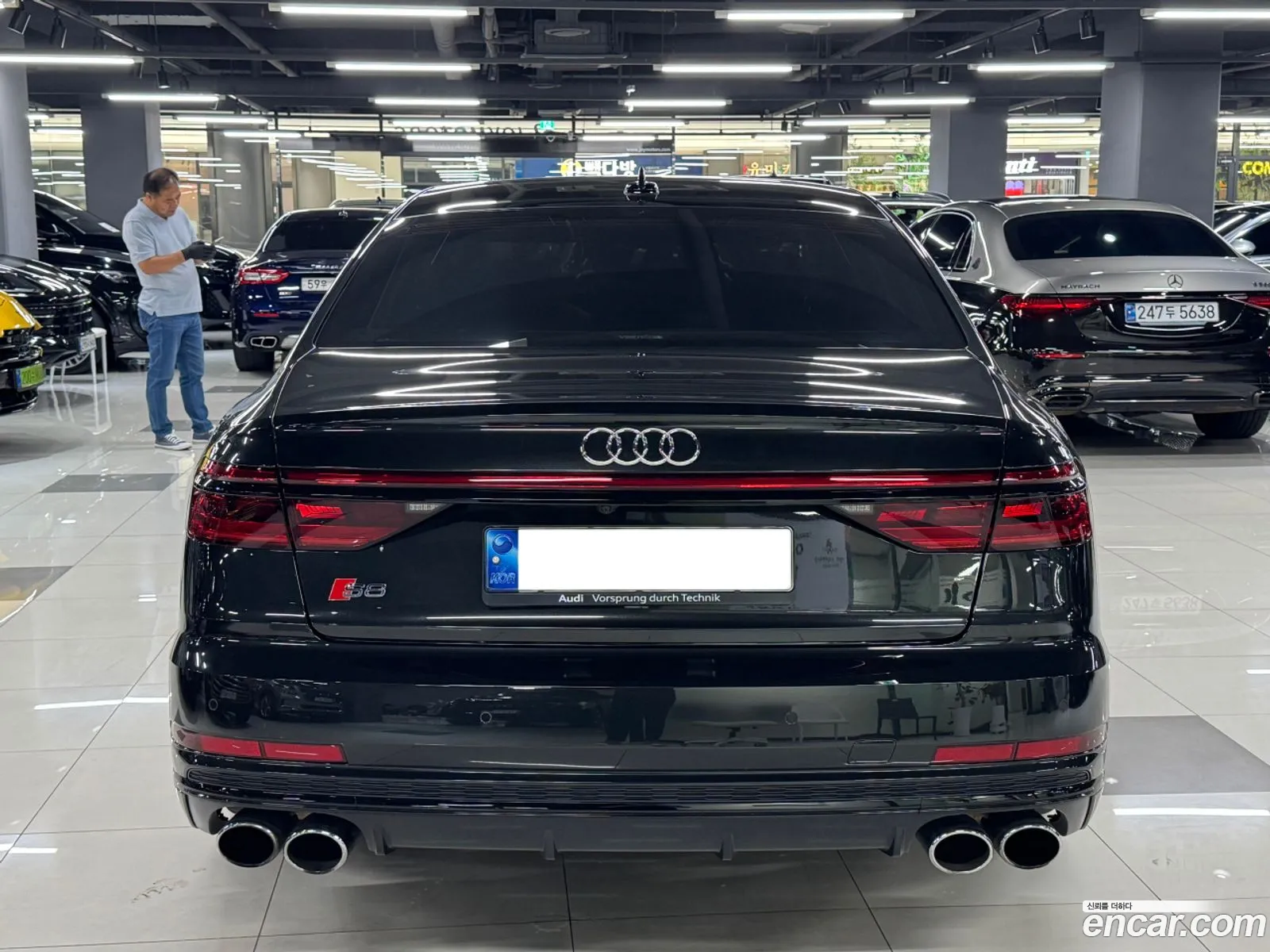 Audi S8