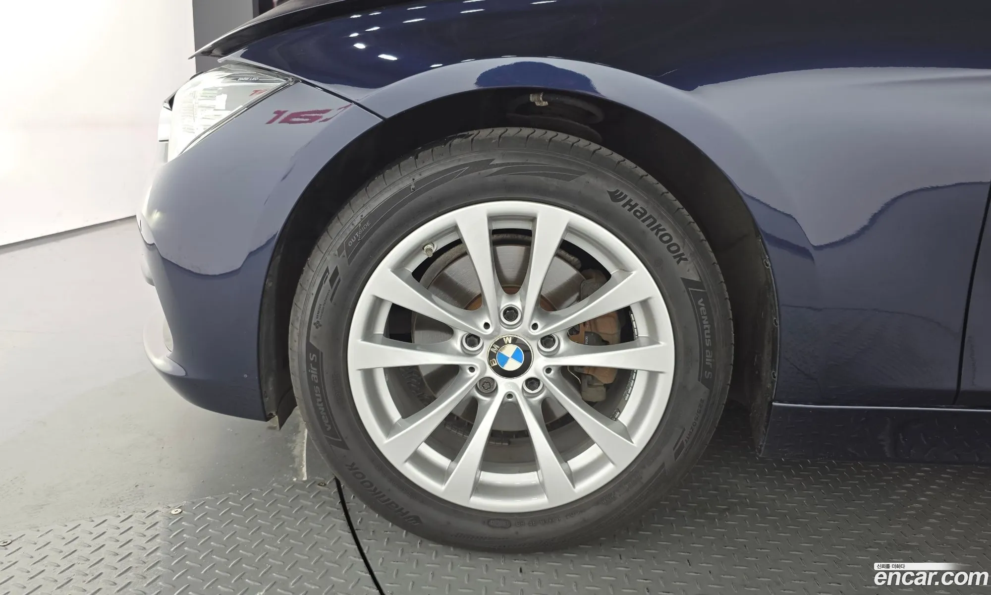 BMW 3 Series 2016 WBA8C9105GK652296 — 10