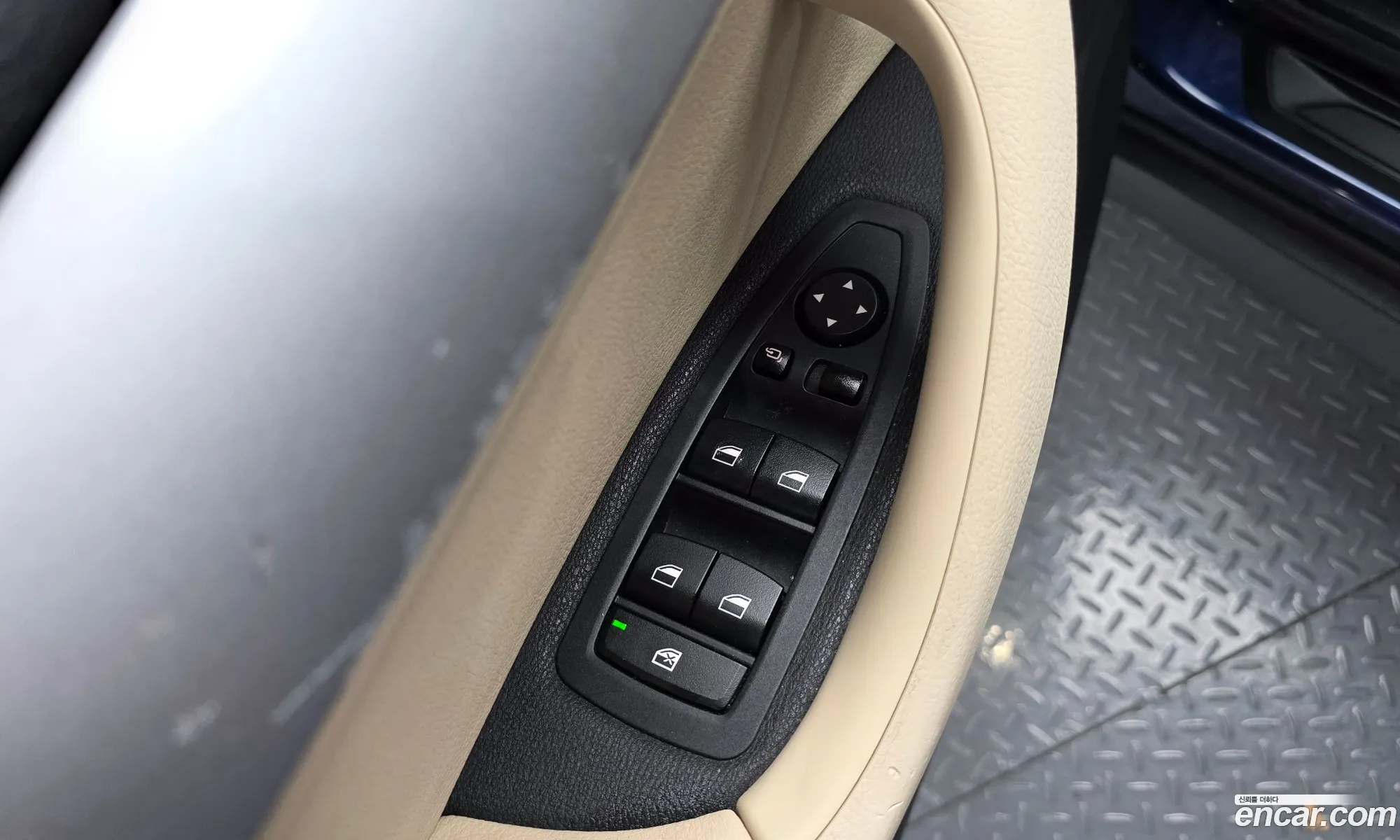 BMW X1 2018 WBAJJ1107JEF61533 — 31
