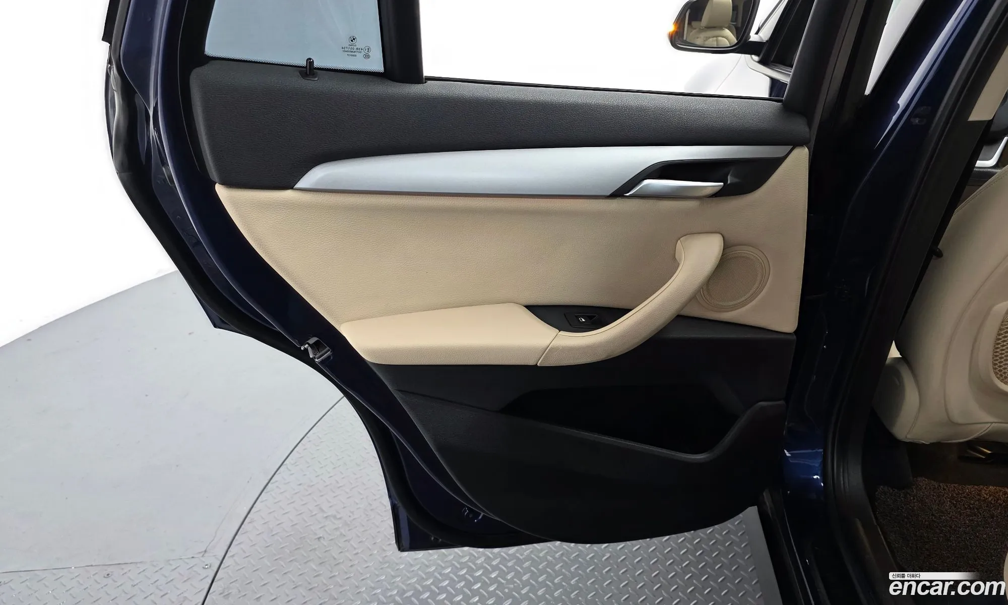 BMW X1 2018 WBAJJ1107JEF61533 — 13