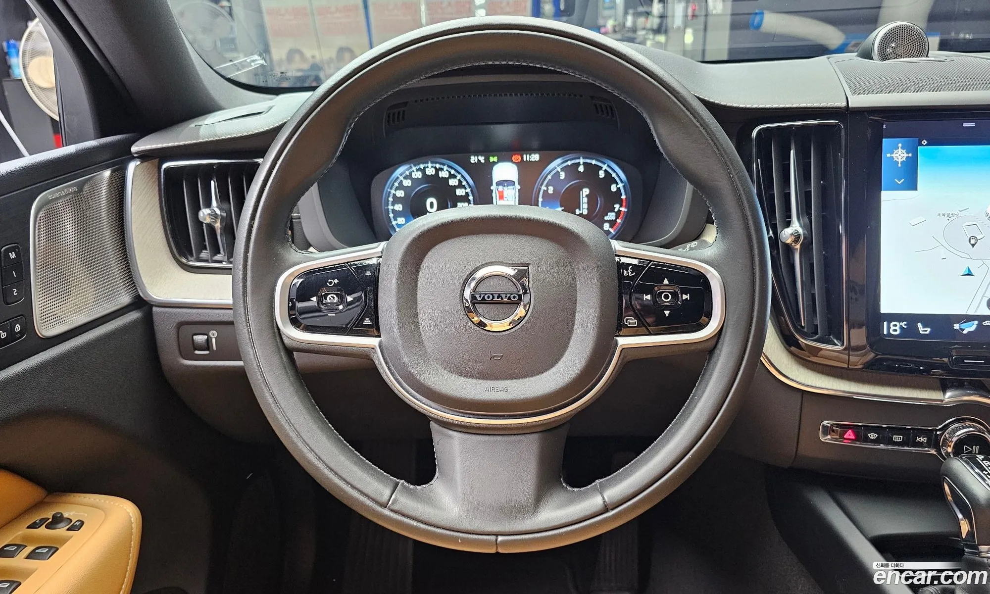 Volvo XC60 2020 — 13