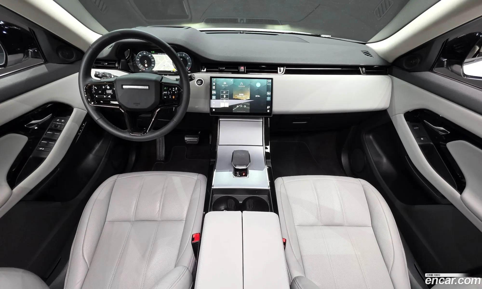 Land Rover Range Rover Evoque 2025 — 11
