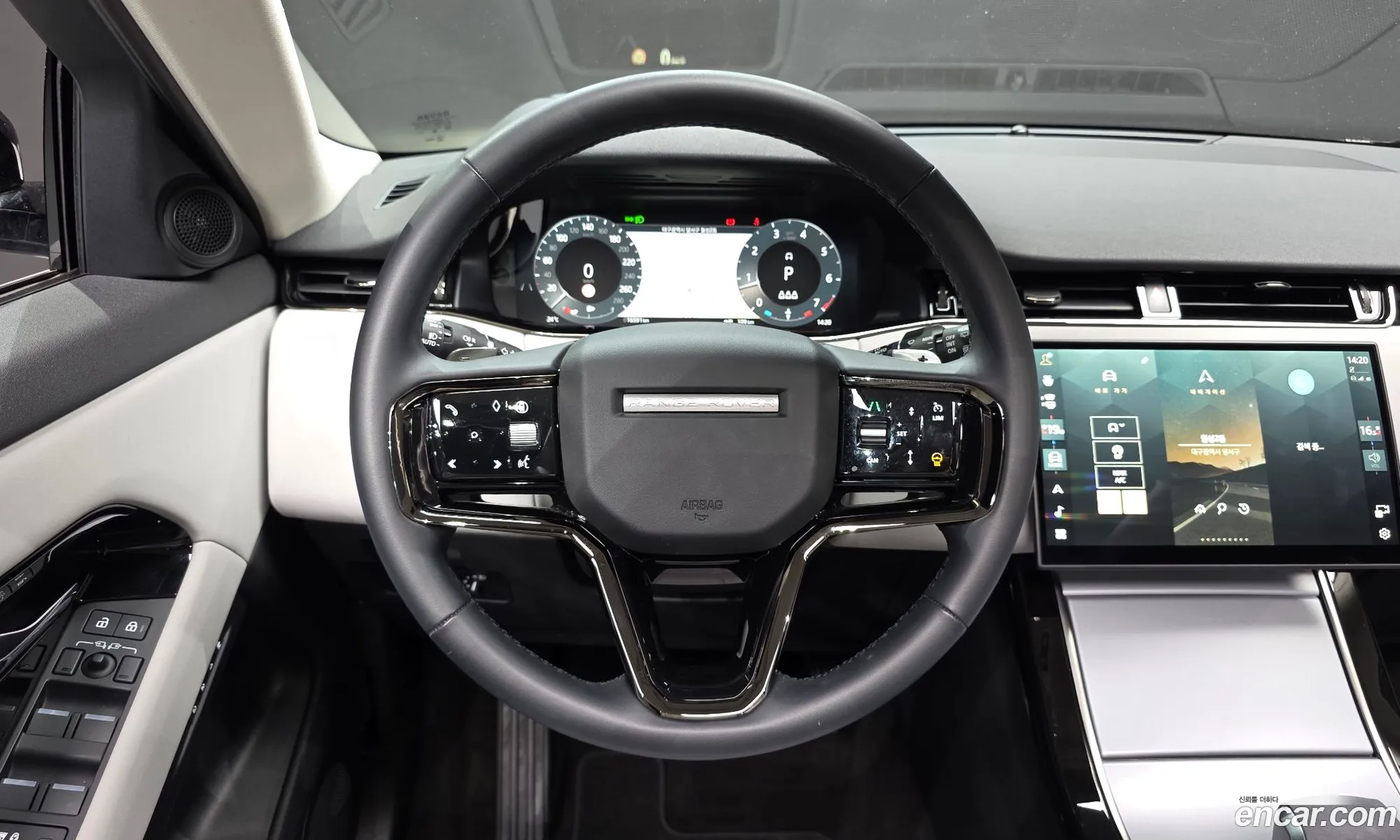 Land Rover Range Rover Evoque 2025 — 14