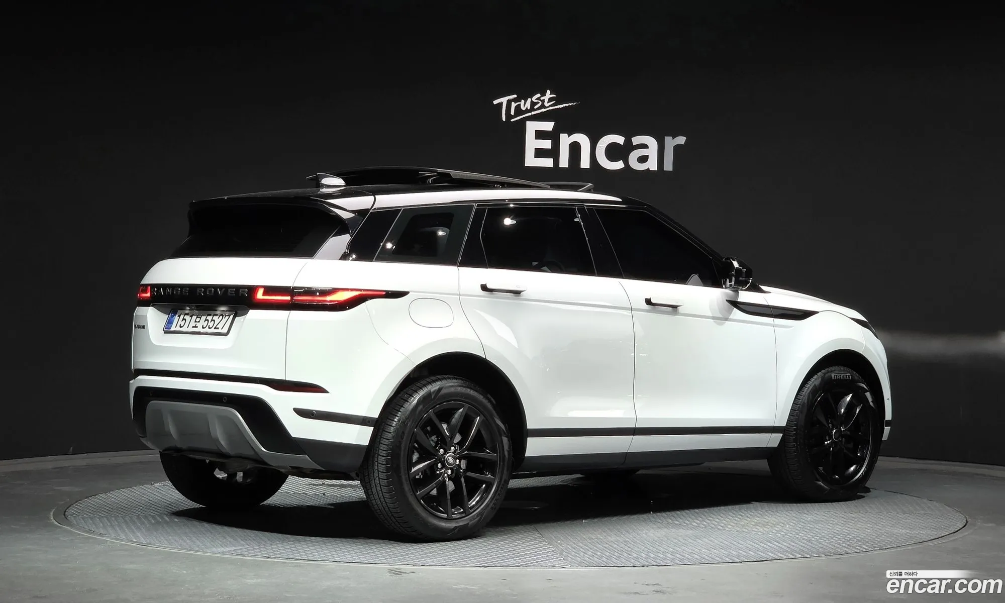 Land Rover Range Rover Evoque 2025 — 3