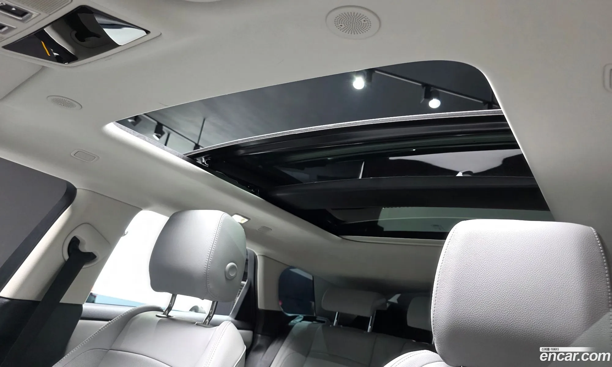 Land Rover Range Rover Evoque 2025 — 2