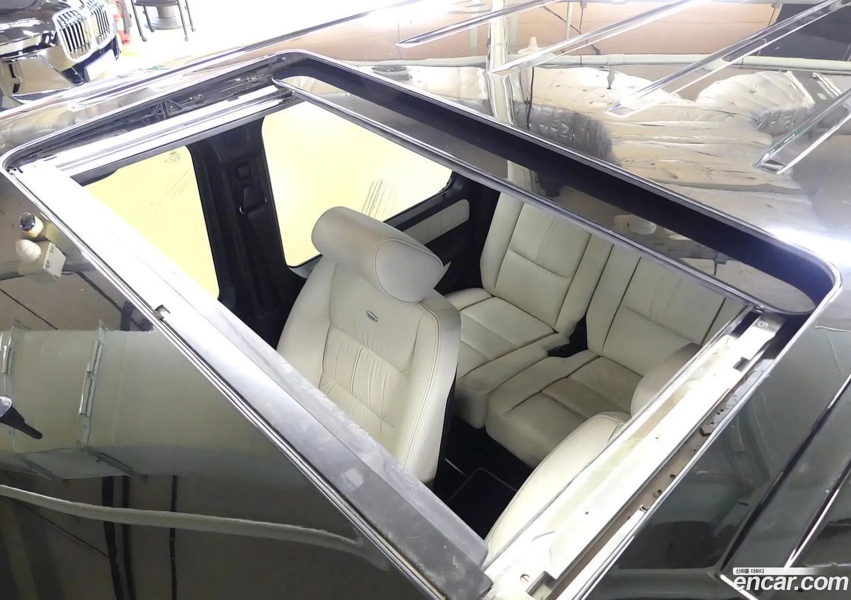 Mercedes-Benz G-Class W463 2009 — 13