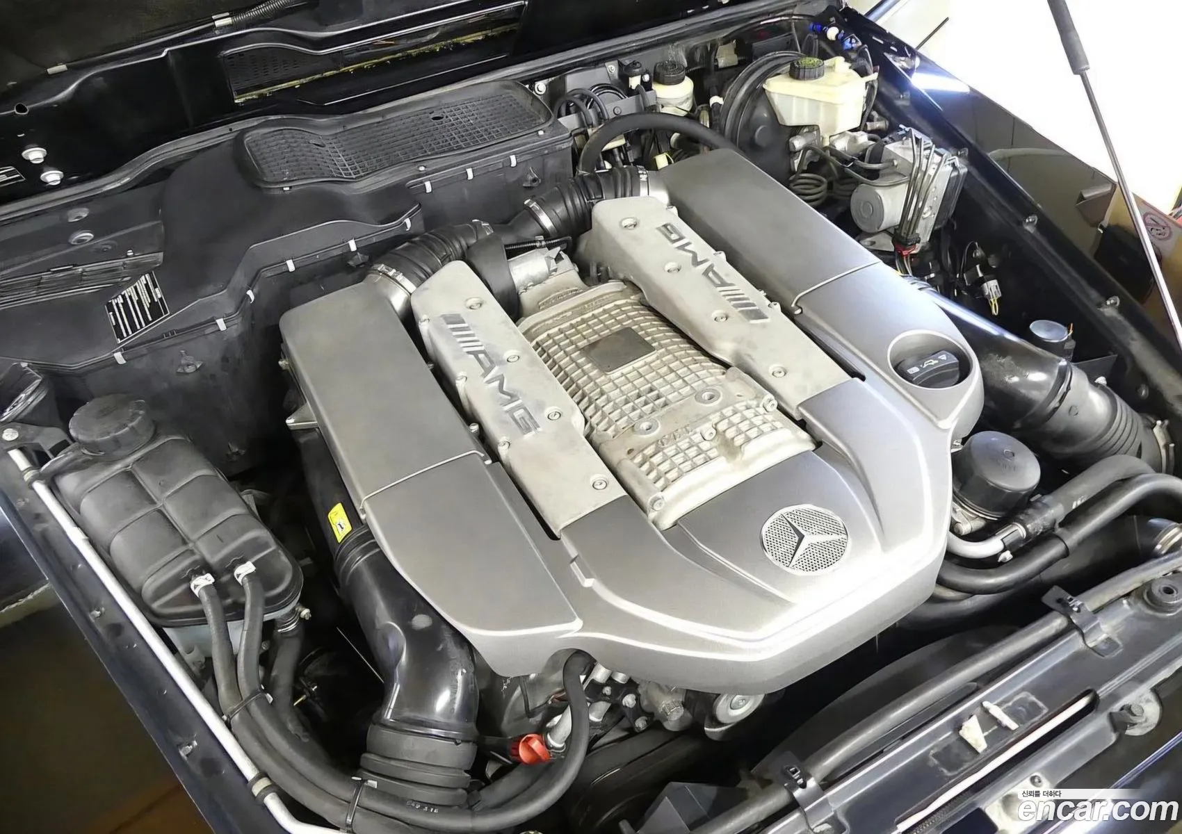Mercedes-Benz G-Class W463 2009 — 16