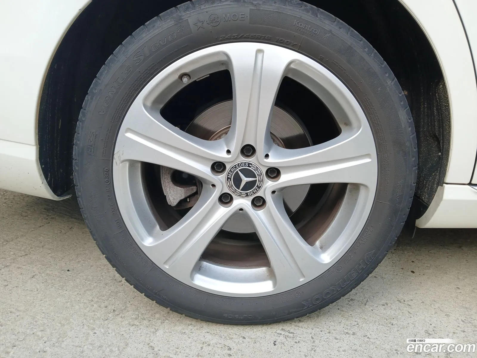 Mercedes-Benz E-Class W213 2018 — 16