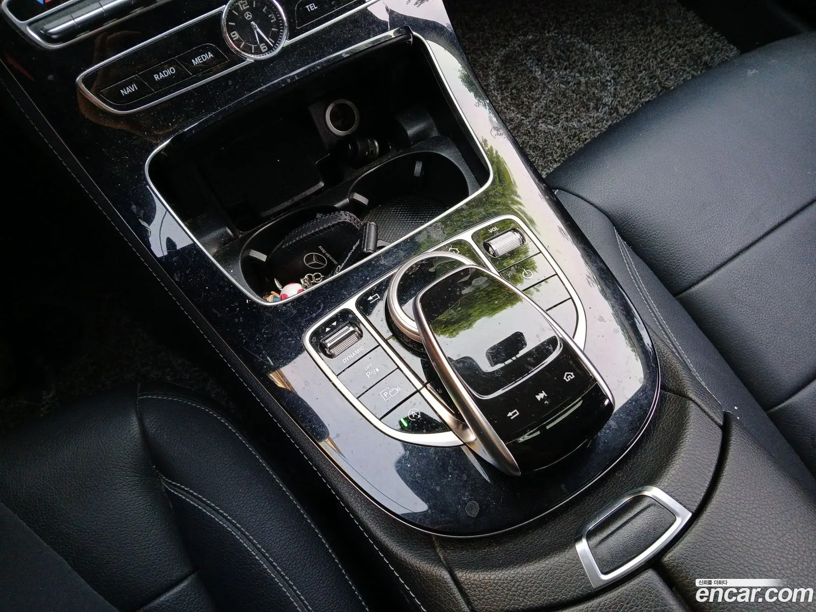 Mercedes-Benz E-Class W213 2018 — 17