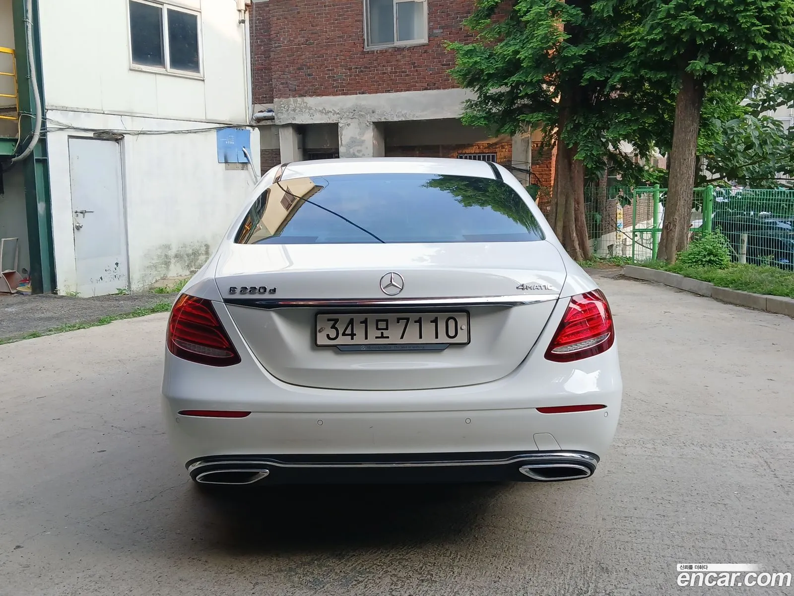 Mercedes-Benz E-Class W213 2018 — 15