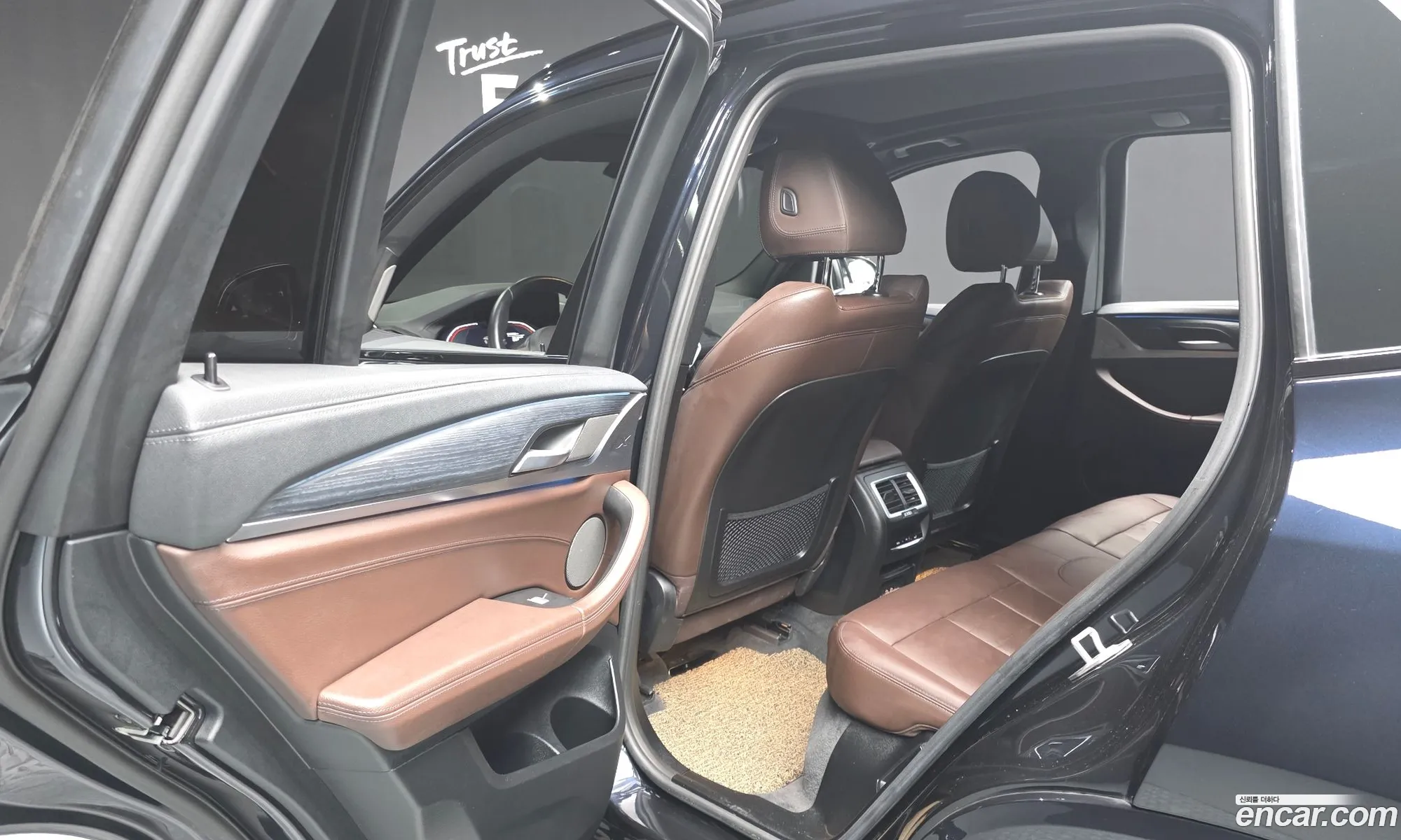 BMW iX3 2023 WBY41DU03PSA49015 — 14