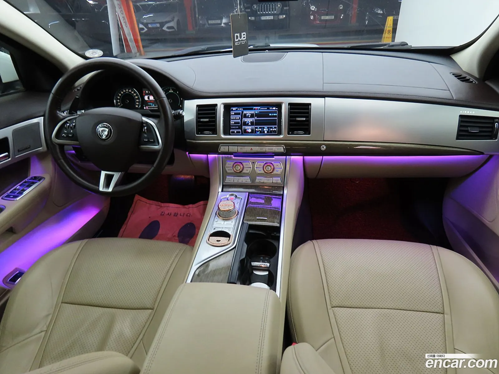 Jaguar XF 2015 — 18