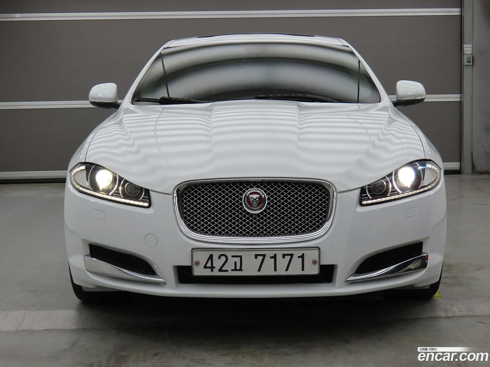 Jaguar XF 2015 — 10