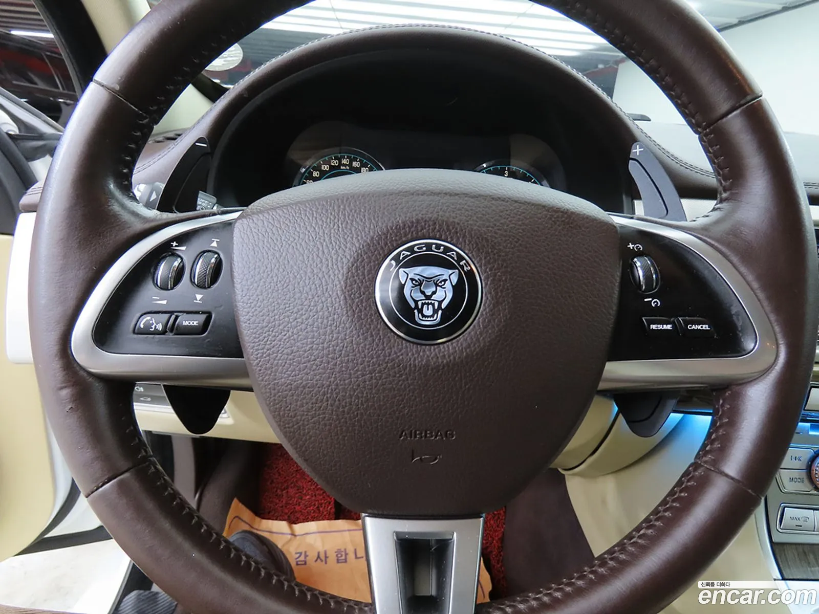 Jaguar XF 2015 — 4