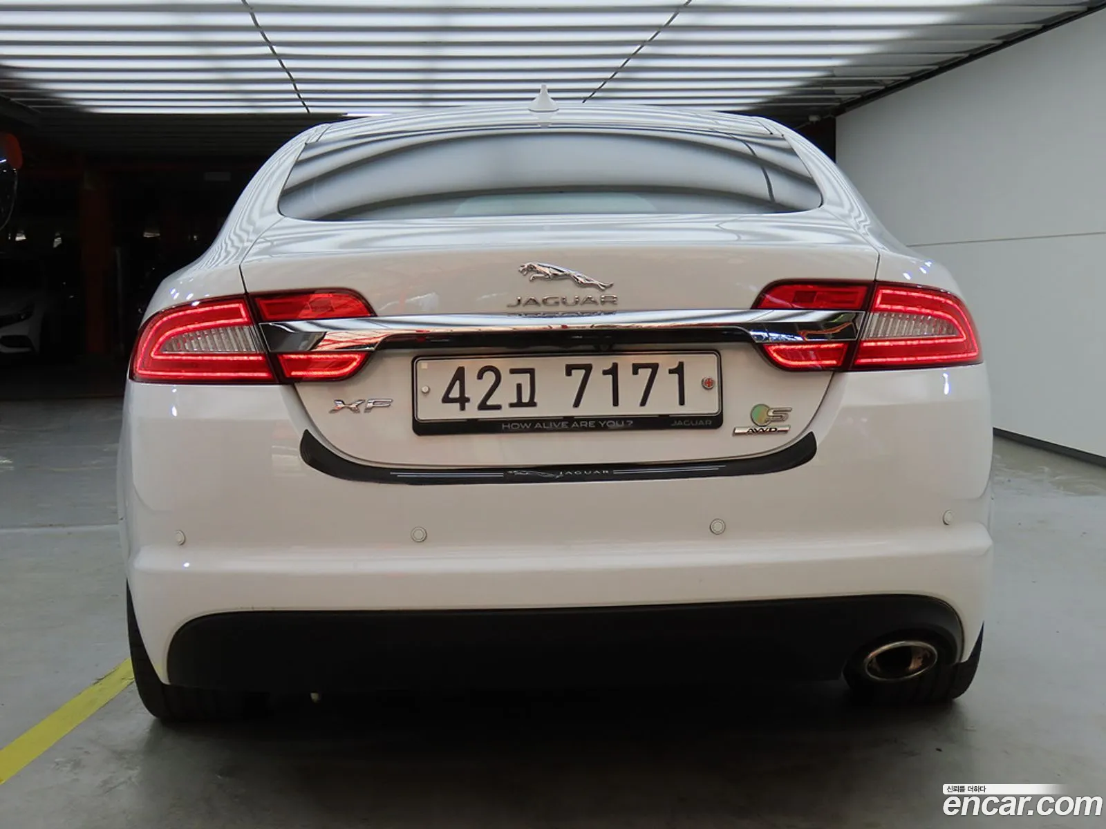 Jaguar XF 2015 — 15