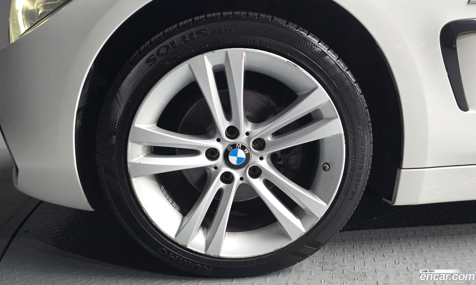 BMW 4 Series 2017 WBA4F1107HG854407 — 13