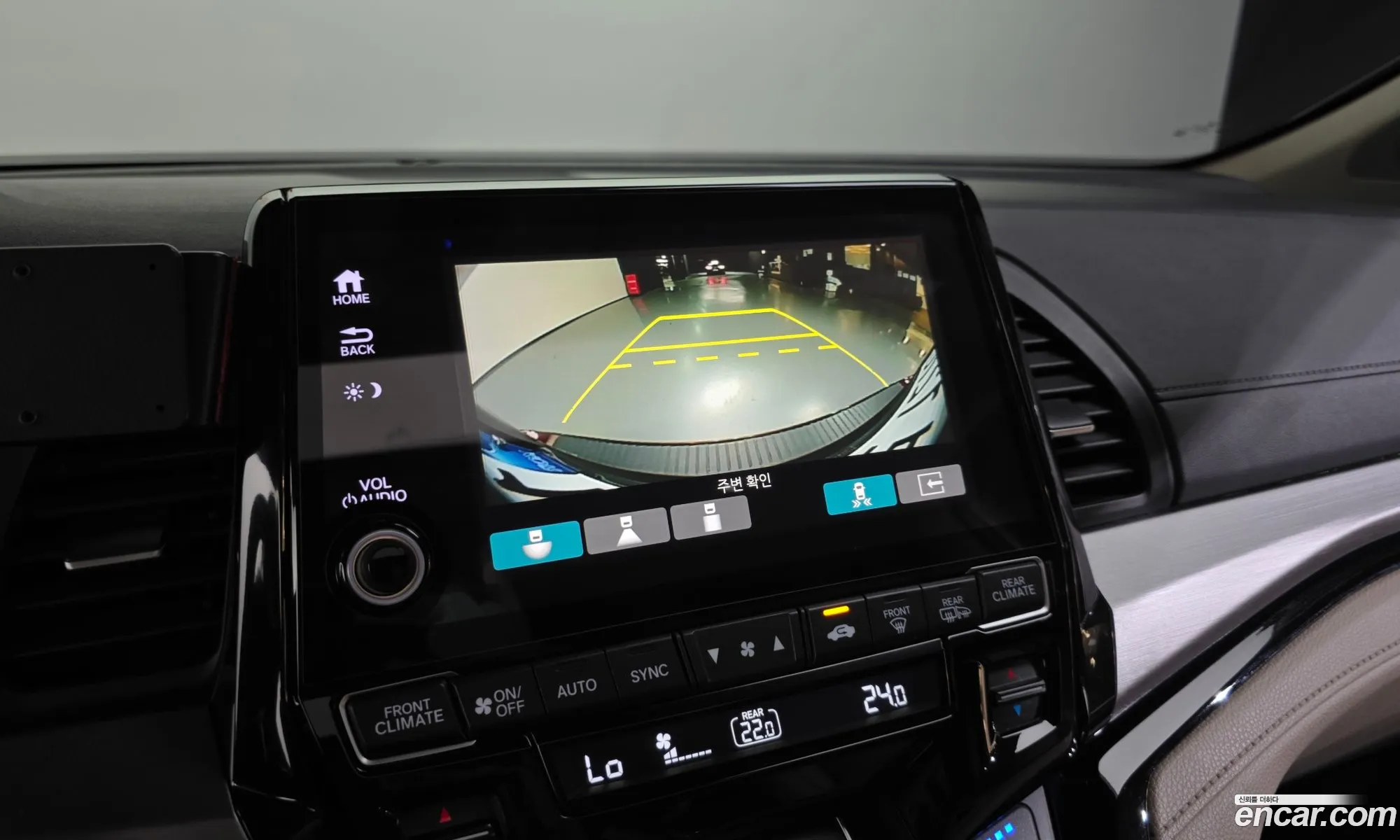 Honda Odyssey 2017 5KBRL6880JB600238 — 30