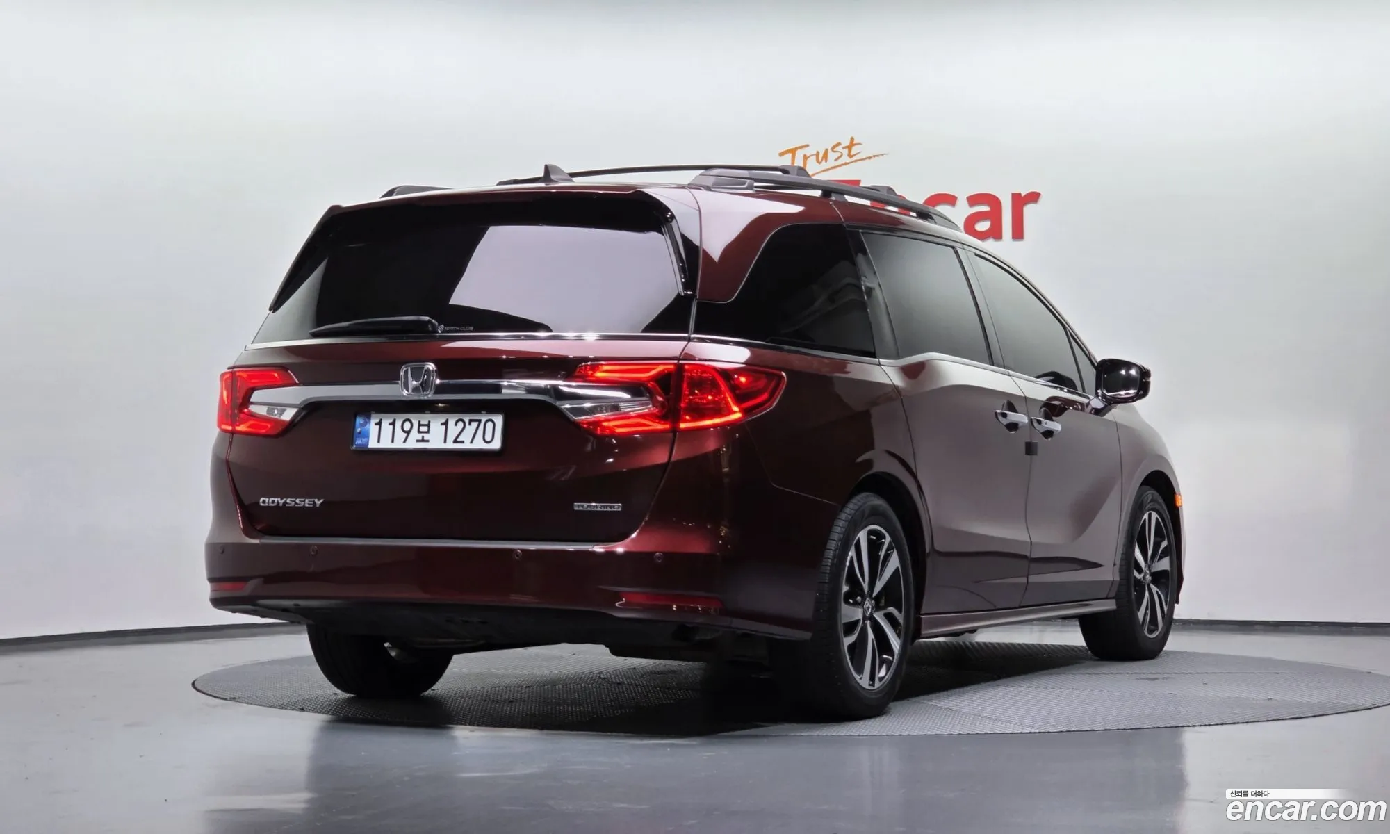 Honda Odyssey 2017 5KBRL6880JB600238 — 13