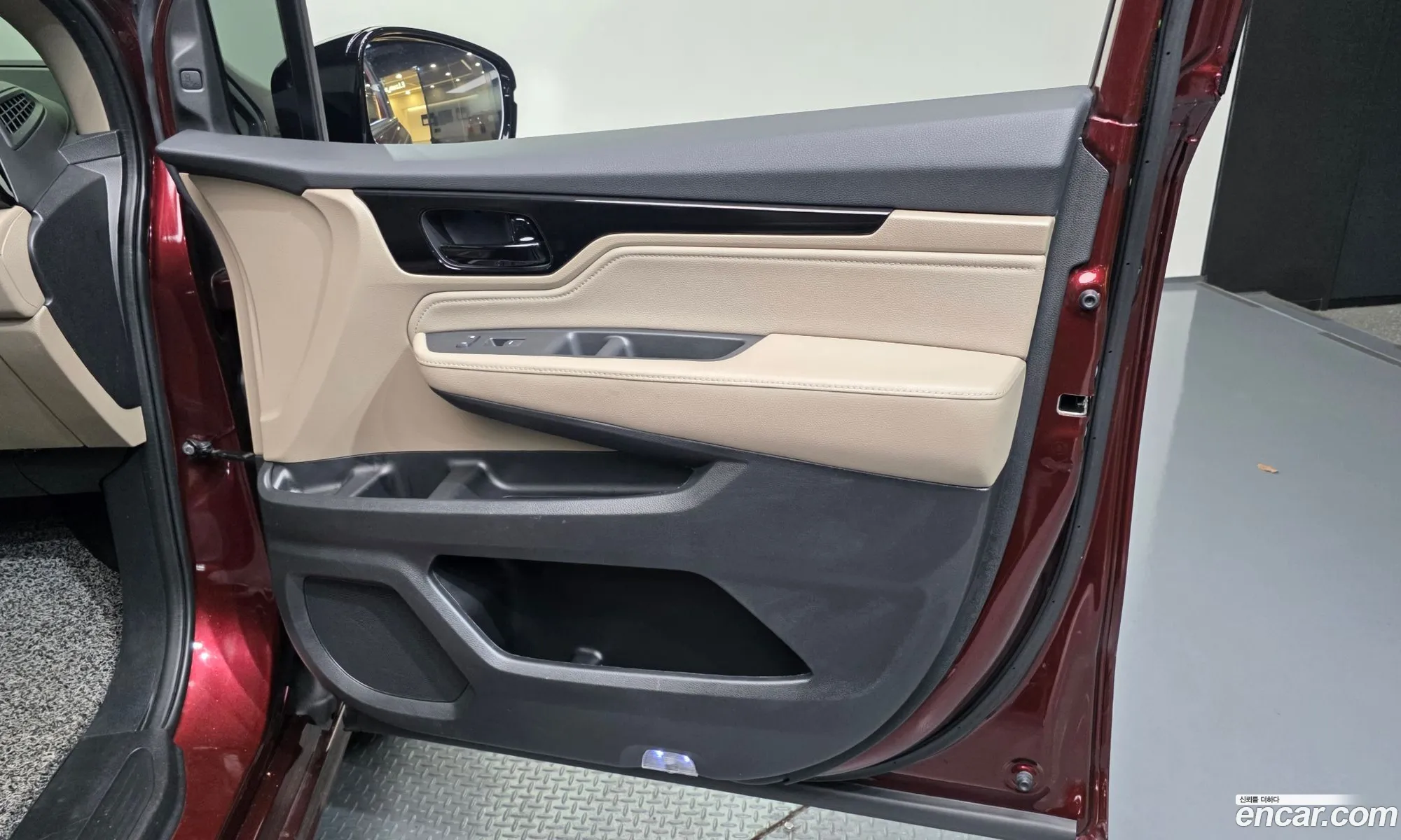 Honda Odyssey 2017 5KBRL6880JB600238 — 3
