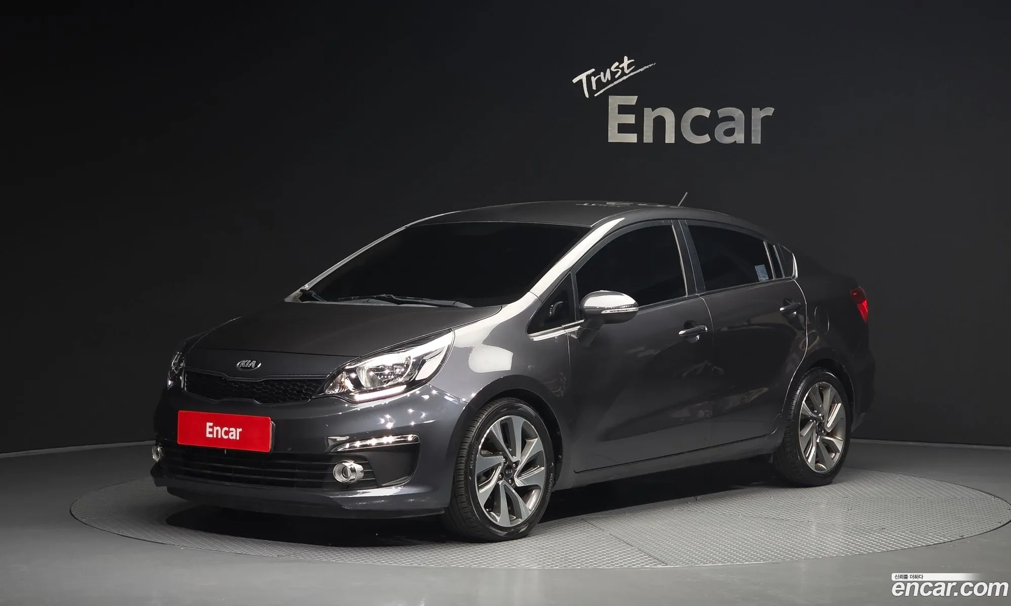 Kia Pride 2015 — 3