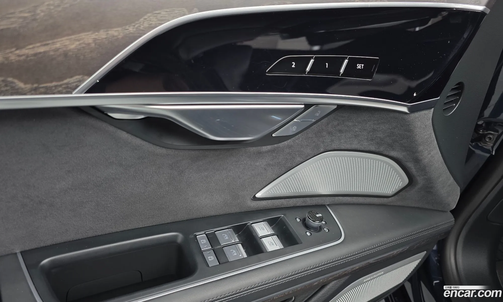 Audi A8 2023 WAUZZZF87PN013143 — 13