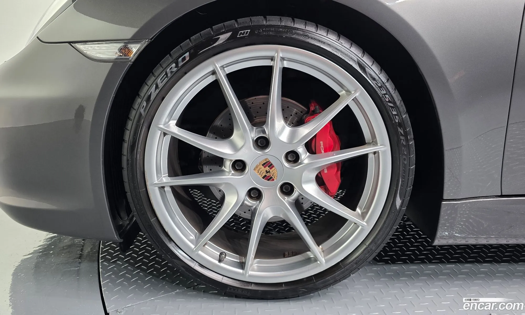 Porsche Boxster 2013 WP0CB2988DS132316 — 19
