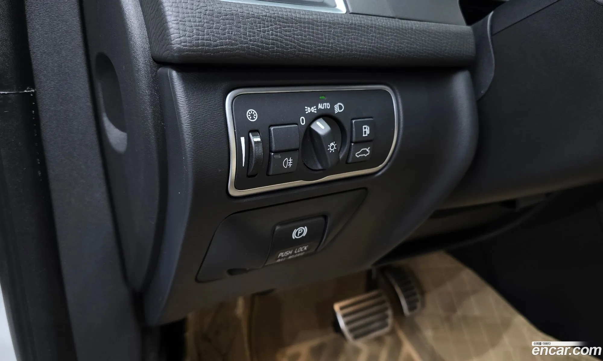 Volvo XC60 2013 YV1DZ82K6E2543336 — 13