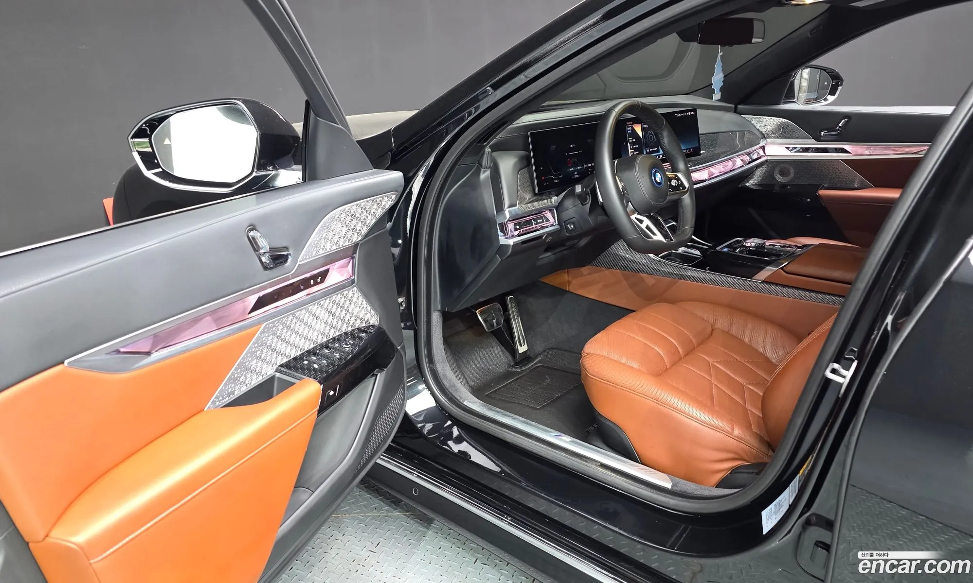 BMW i7 2023 — 27