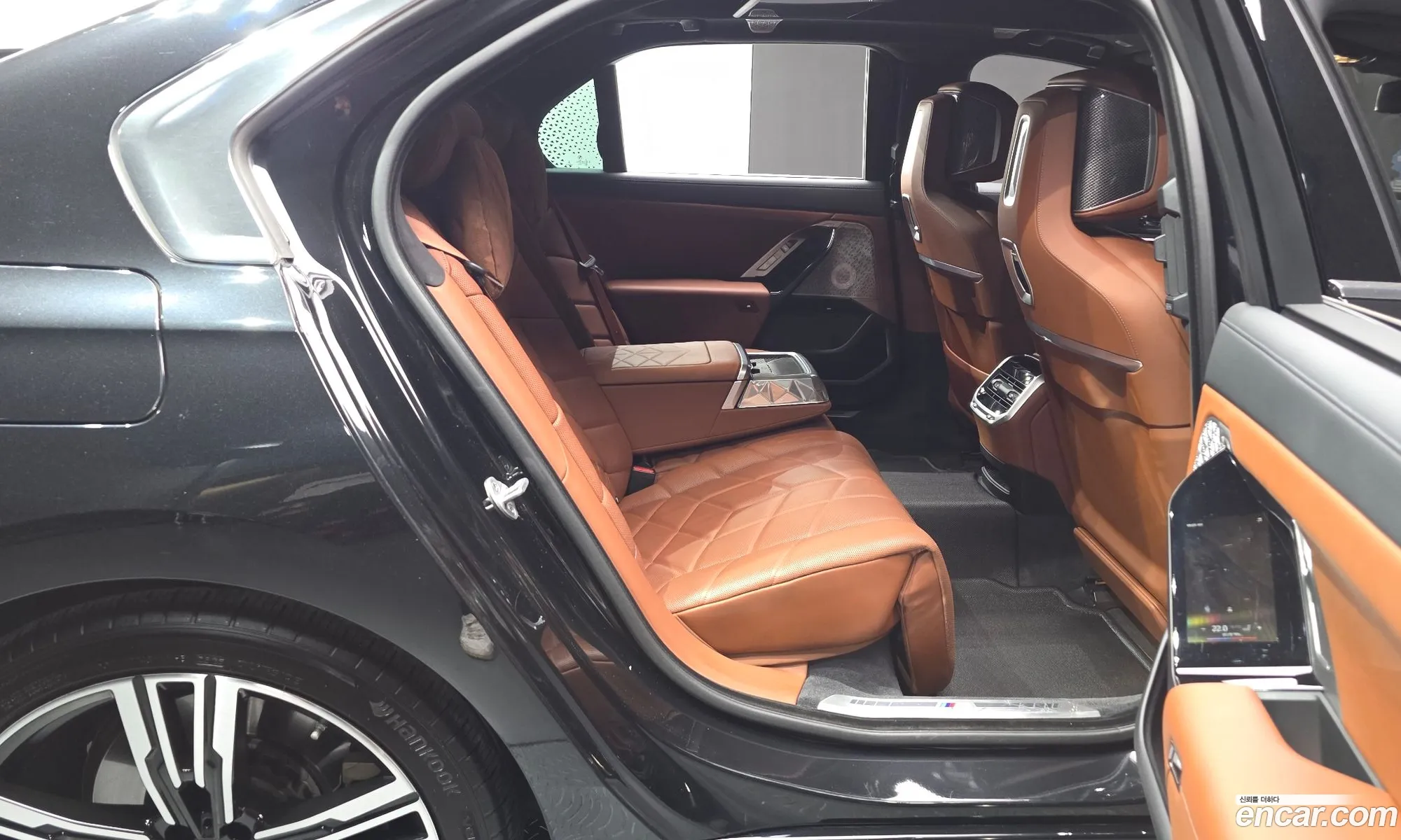 BMW i7 2023 — 34