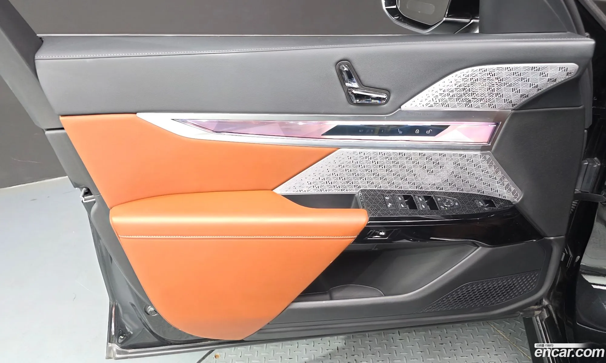 BMW i7 2023 — 12