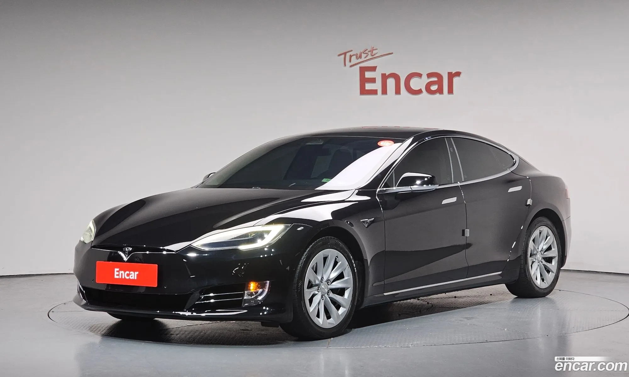 Tesla Model S 2018 5YJSA1E21JF236181 — 27