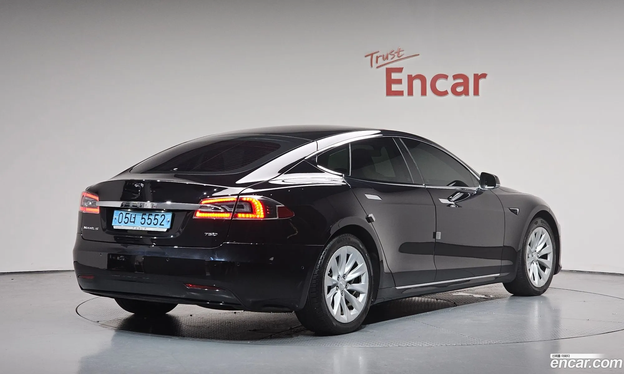Tesla Model S 2018 5YJSA1E21JF236181 — 31