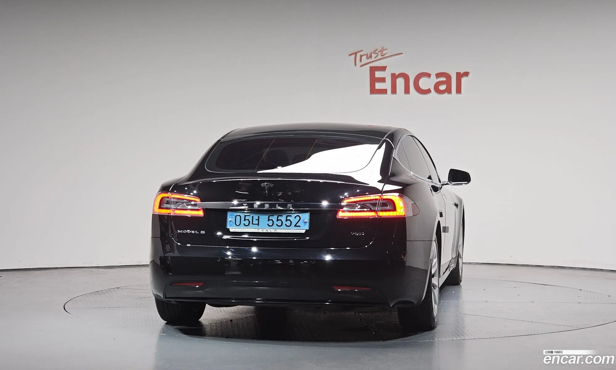 Tesla Model S 2018 5YJSA1E21JF236181 — 25