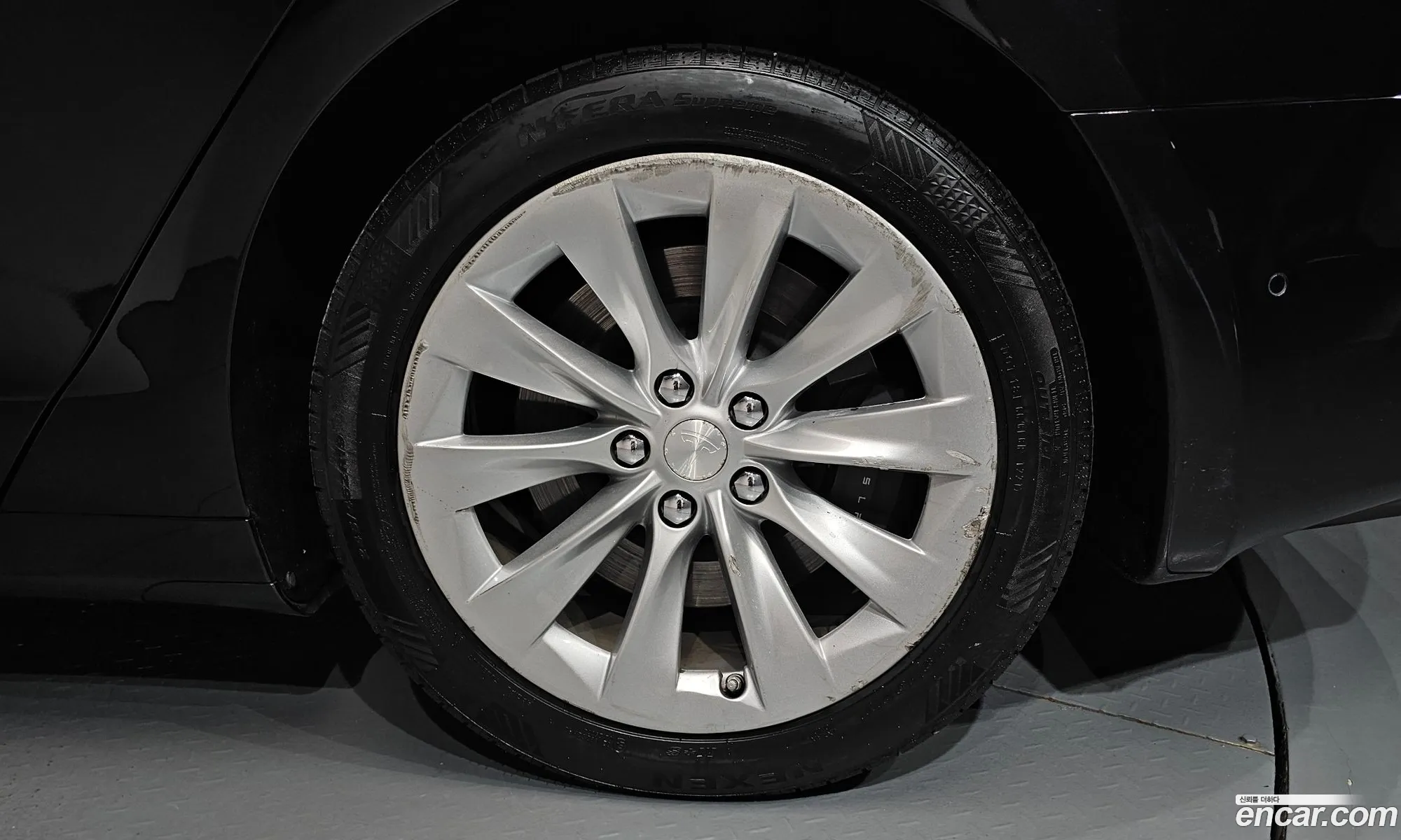 Tesla Model S 2018 5YJSA1E21JF236181 — 6