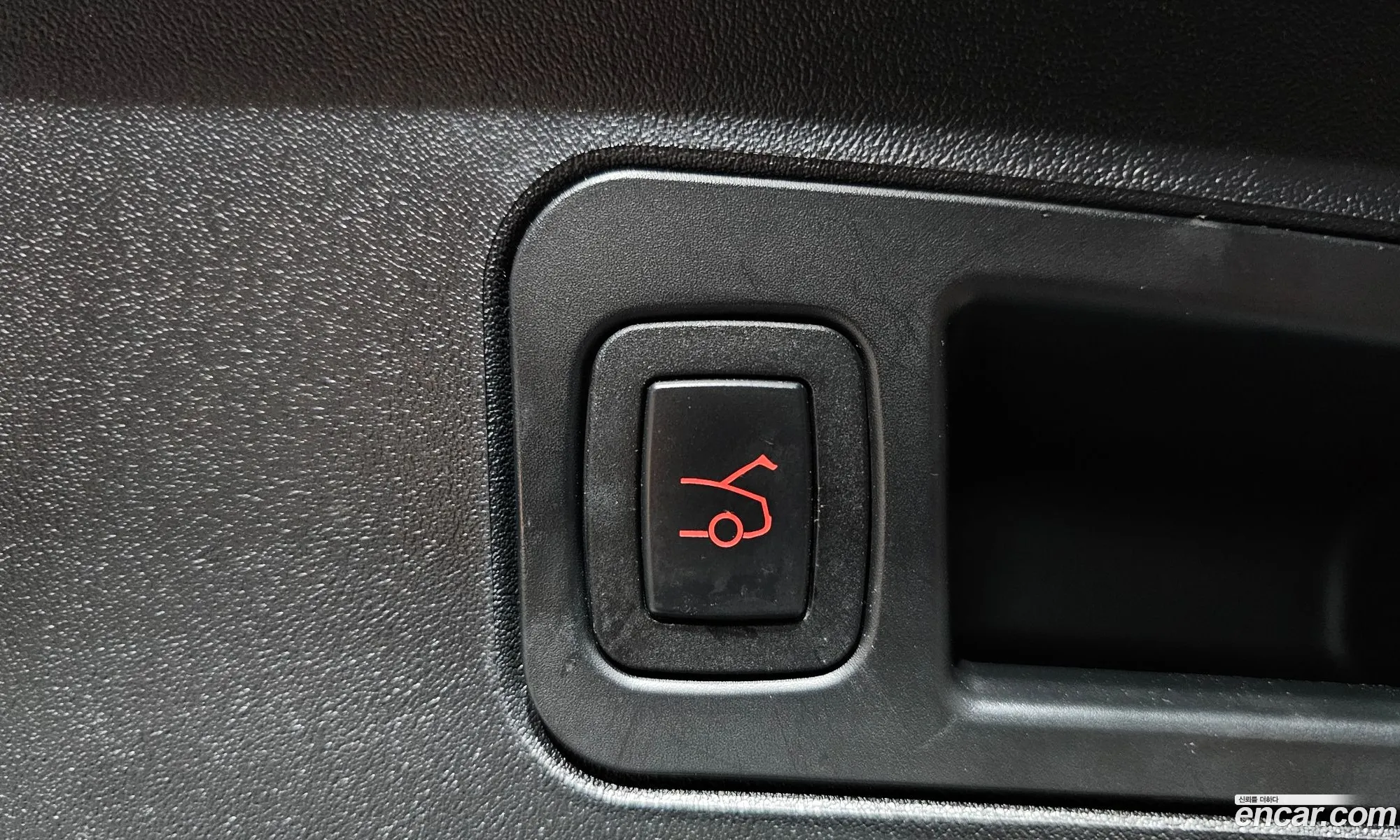 Tesla Model S 2018 5YJSA1E21JF236181 — 7