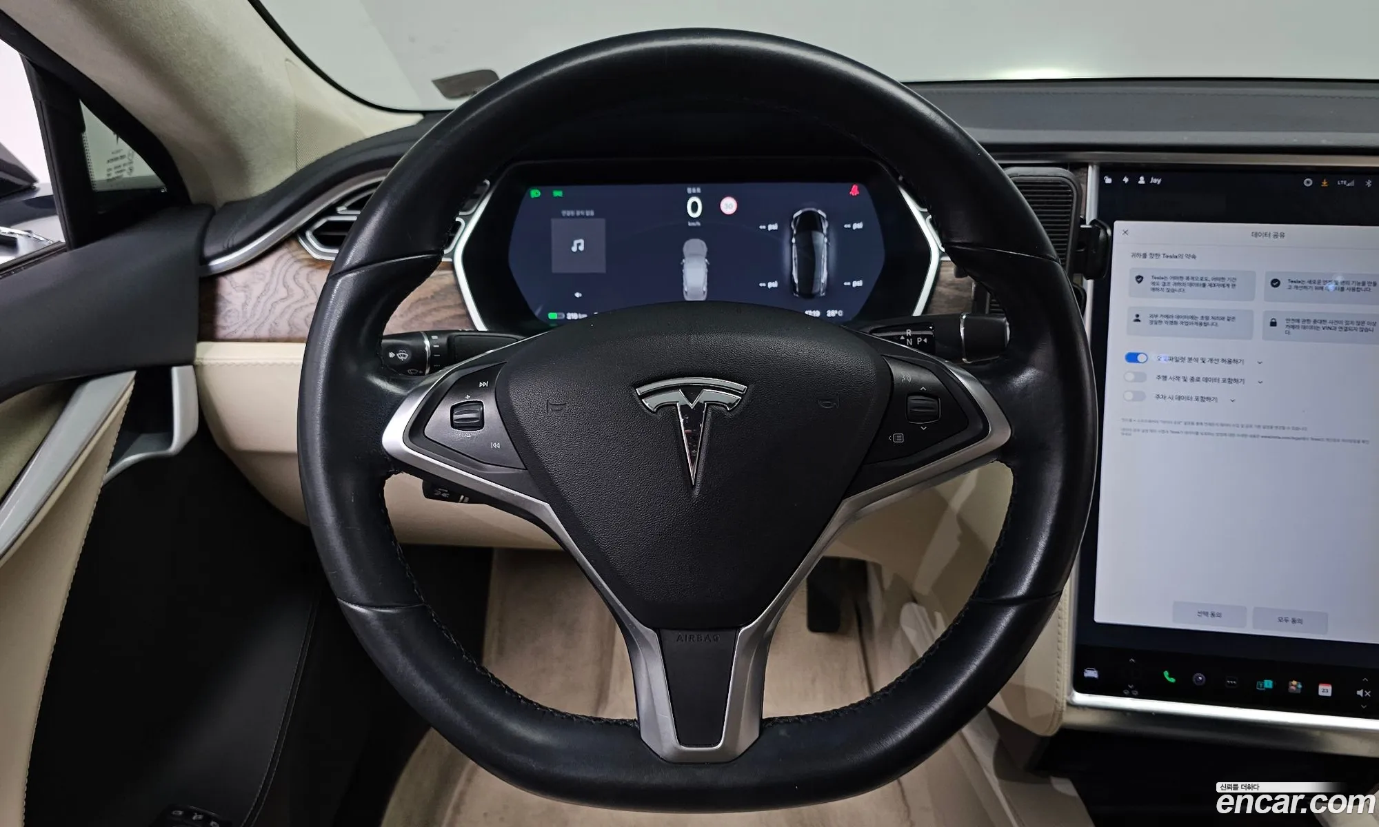 Tesla Model S 2018 5YJSA1E21JF236181 — 26