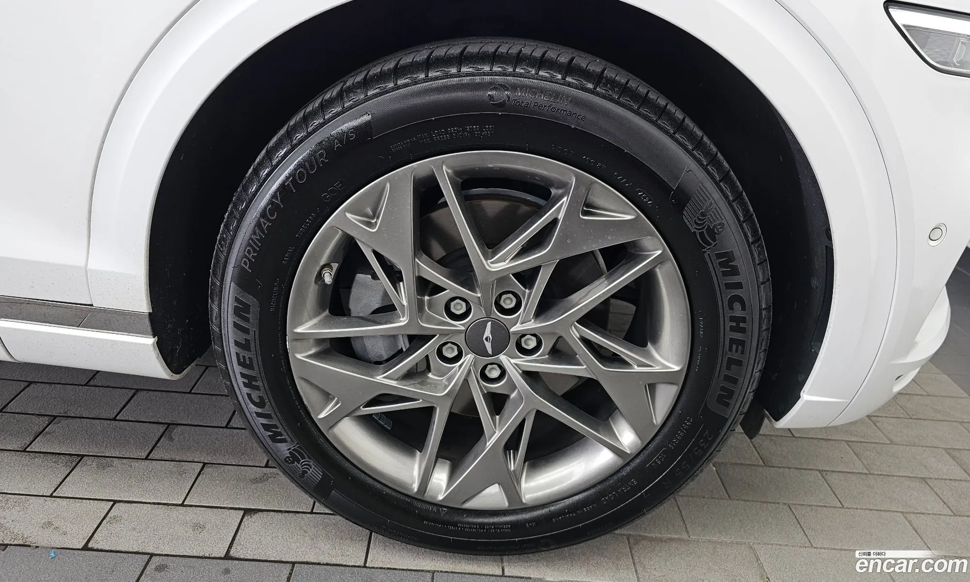Genesis GV70 2021 — 3