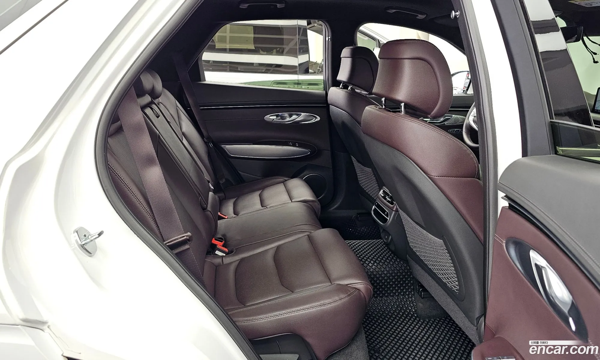 Genesis GV70 2021 — 31